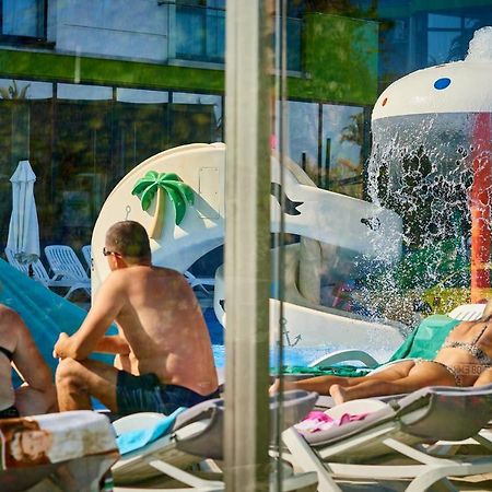 Nasty 24 Aparthotel Pool & Spa Mamaia Nord Navodari Ngoại thất bức ảnh