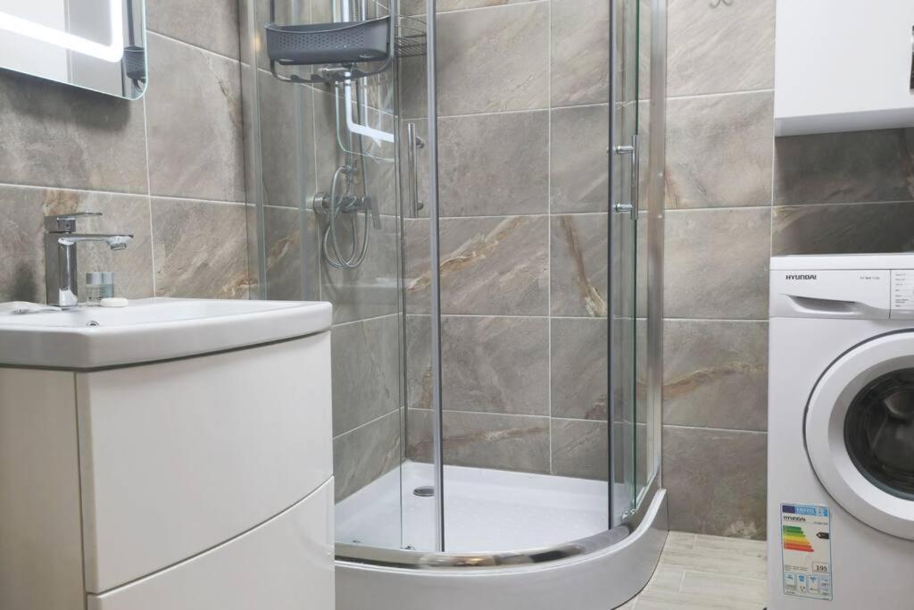 Nasty 24 Aparthotel Pool & Spa Mamaia Nord Navodari Ngoại thất bức ảnh
